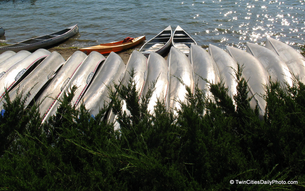 Is it just me, or do these canoes look like sardines sunning themselves in the sun?